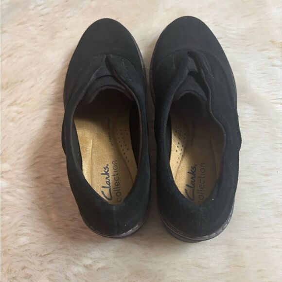 Clarks Black Flats with Chunky Platform Sole - Picture 5 of 8